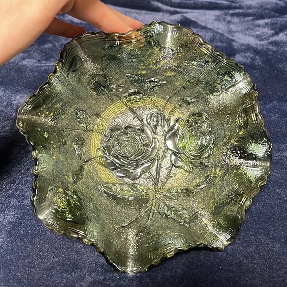 VTG Green Glass Floral Bowl - Picture 3 of 5